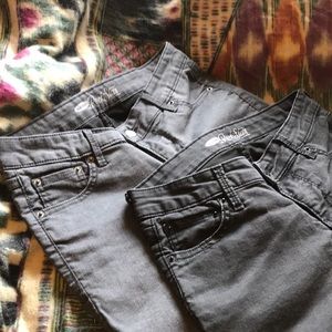 Old Navy Rock Star Sz 6, 2 pair